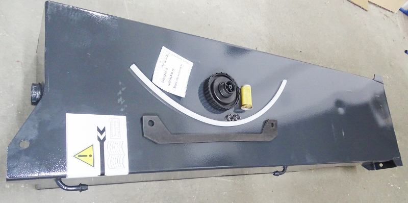 ZBIORNIK OLEJU HYDRAULICZNEGO