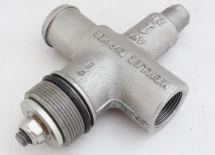 TRÓJNIK DO ZBIORNIKA OLEJU Z ZAWOREM