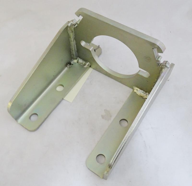 UCHWYT SILNIKA HYDR.