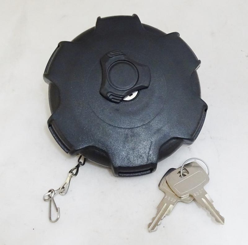 KOREK WLEWU PALIWA Z ZAMKIEM