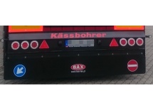 CHLAPACZ KS SZTYWNY NACZEPA B2500 X H380 ZE ZNAKAMI DROGOWYMI