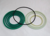 ZESTAW USZCZELNIAJĄCY DO SIŁOWNIUKA HYDRAULICZNEGO SD 86 T - 4 
DO SIŁOWNIKA: P 1582 KA NHSD86K1060/4 VKKU280