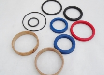 ZESTAW USZCZELNIAJĄCY SIŁOWNIKA